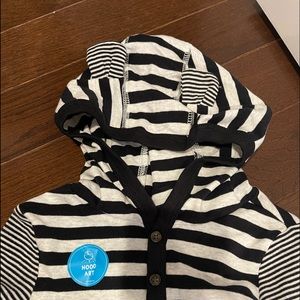 Carter’s baby onesie with hood size 24 months new with tags